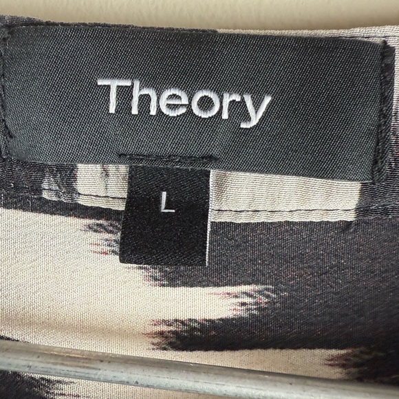 Theory Monochrome Ikat Print Silk Blouse - Picture 5 of 9